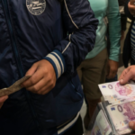 Прагноз: лішак рублёў і валюты ў беларускіх банках прывядзе да абвалу працэнтаў па дэпазітах