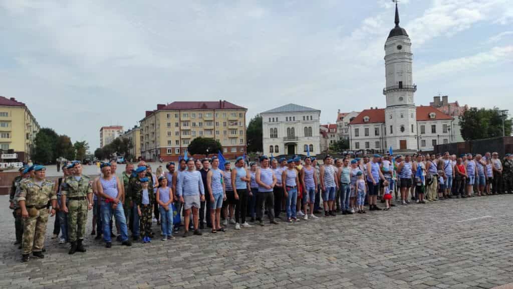 У Магілёве адстаўныя дэсантнікі адзначылі сваё «прафесійнае» свята «сціпла і арганізавана». Згадалі вайну ва Ўкраіне