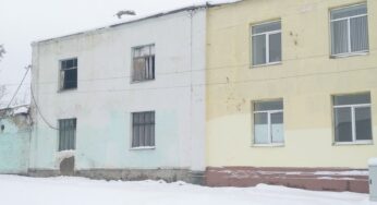 Што зараз з будынкам былой крычаўскай плябаніі – выбітыя вокны, дзверы