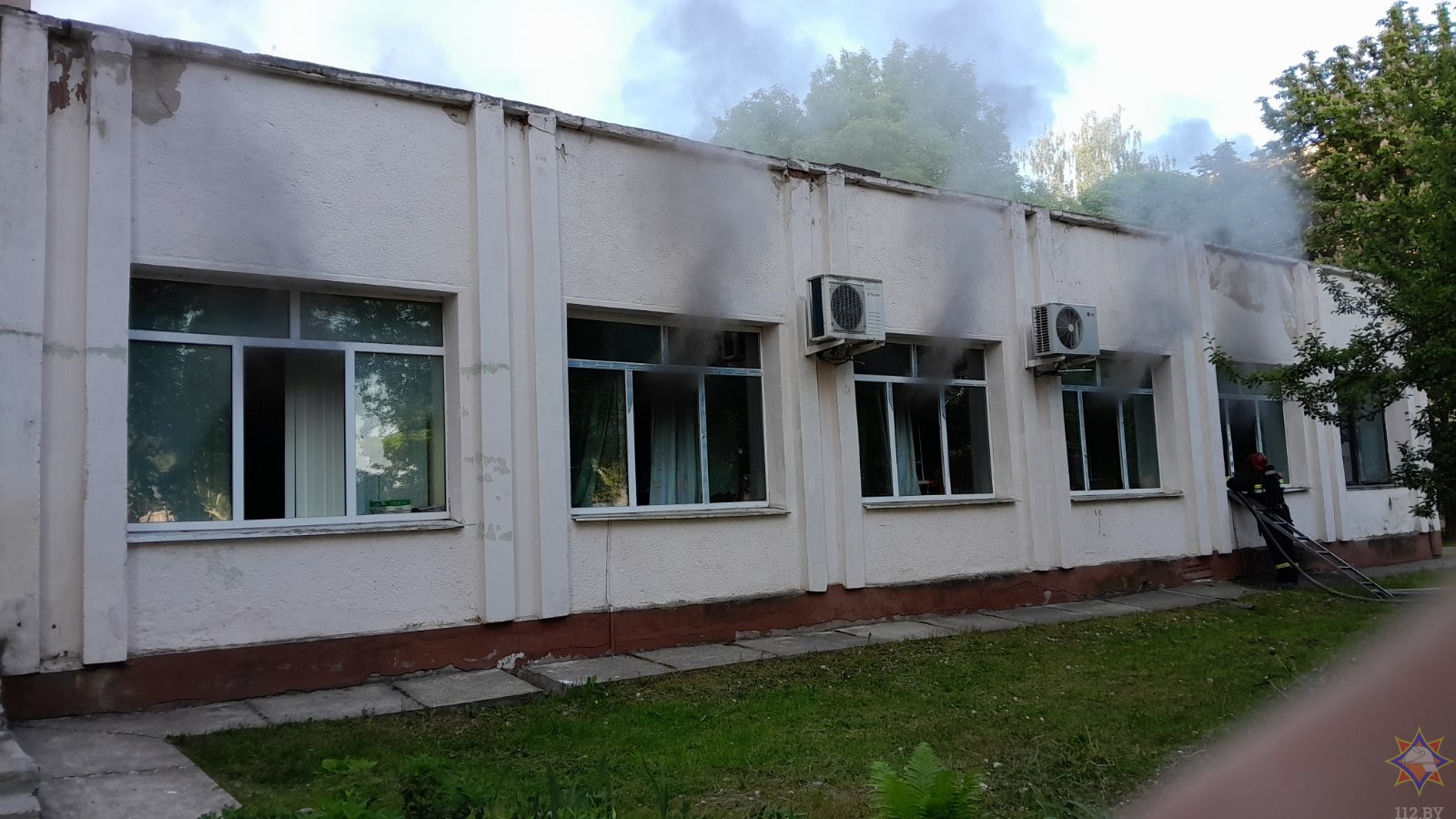 З-за пажару, у Магілёве эвакуявалі 90 чалавек з інтэрната