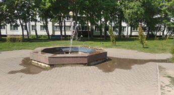 Паглядзіце, што за фантан працуе ў цэнтры Крычава
