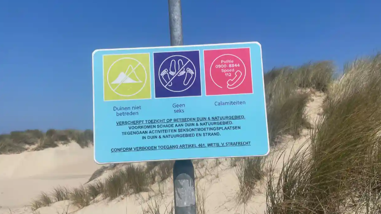 На нудысцкім пляжы ў Нідэрландах забаранілі публічны сэкс