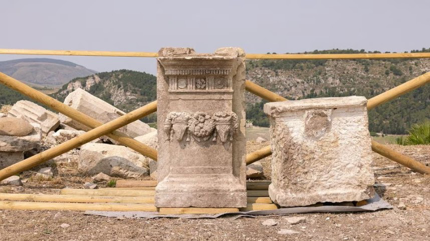 Двухтысячагадовы старажытнагрэцкі алтар быў знойдзены падчас археалагічных раскопак на Сіцыліі