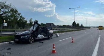 Смяротная аварыя на трасе Мінск-Магілёў: машыну занесла на школьны аўтобус