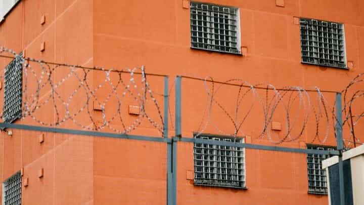 В Могилеве студентов торгового колледжа агитировали идти работать в тюрьму