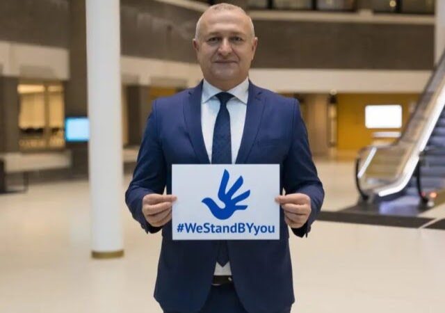 У палітзняволенага бабруйчаніна з’явіўся сімвалічны “хросны” з Нідэрландаў