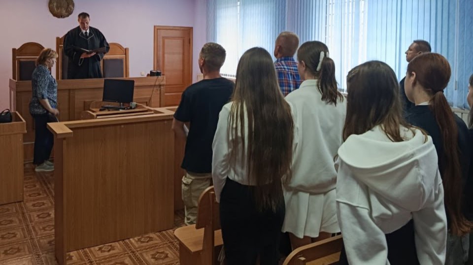 В Бобруйске будущих медработников пугали судом за незаконный оборот наркотиков