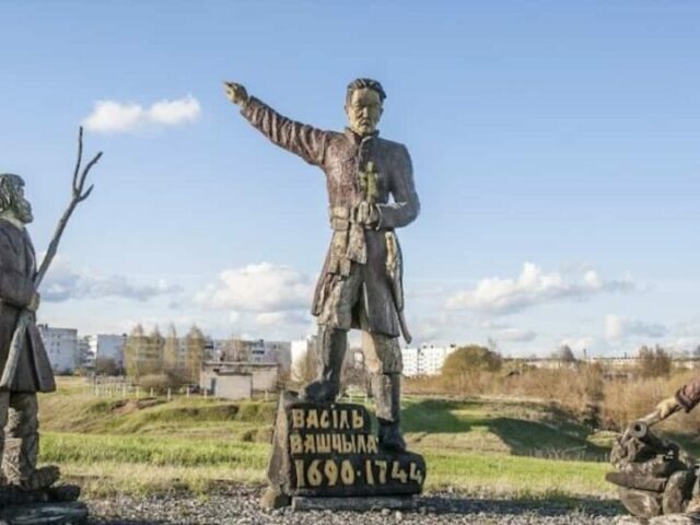 Дзень у гісторыі: 28 жніўня. Нарадзіліся паэт Генадзь Бураўкін і журналіст Дзмітрый Завадскі. Памёр Васіль Вашчыла