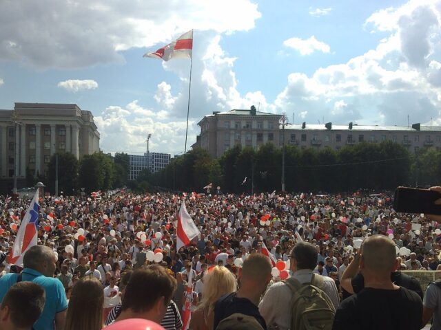 Дзень у гісторыі: 19 верасня. Лунай, наш сцяг, ляці, Пагоня!