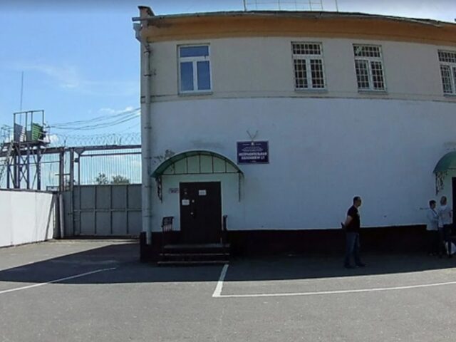 Заключенных шкловской колонии будут исправлять с помощью караоке