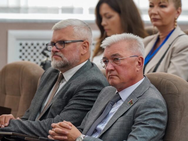 В Могилеве за молодыми историками присматривали старые