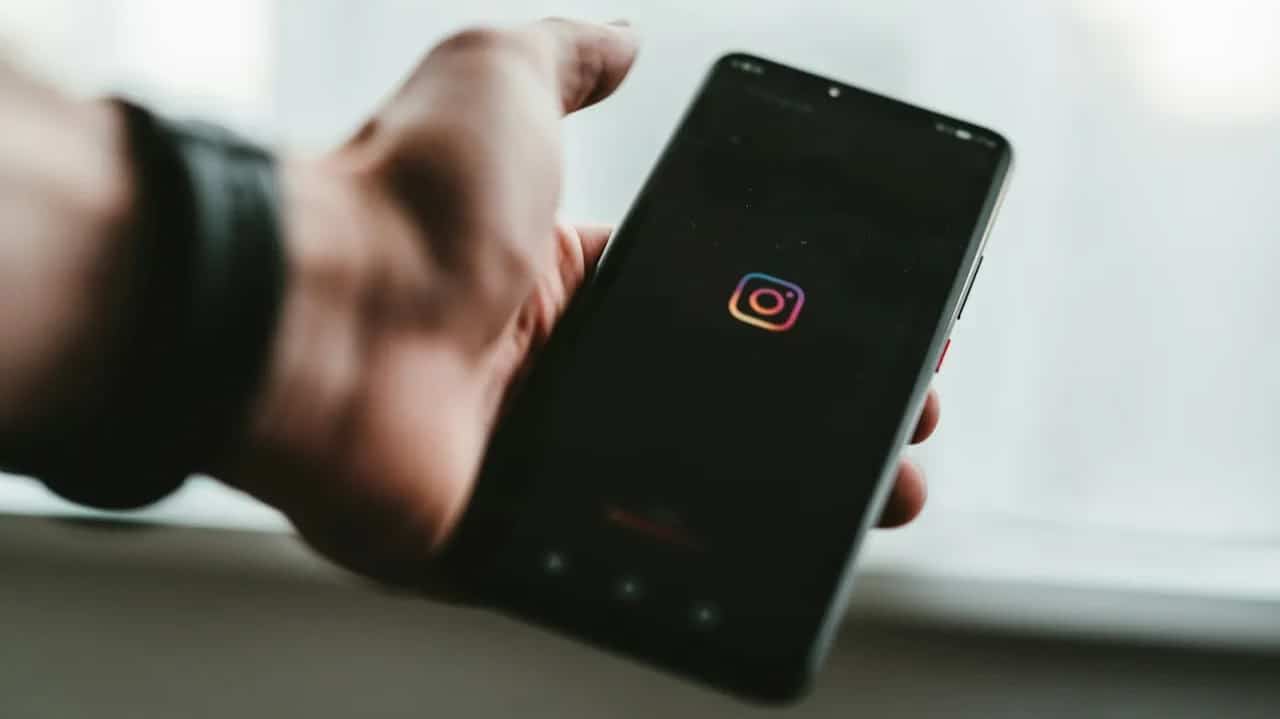 Фальшивая популярность в Instagram: руководство по распознаванию