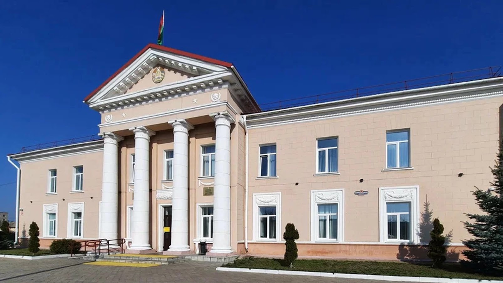 П’яны быхаўчанін у рэстаране ўдарыў жанчыну бутэлькай па галаве
