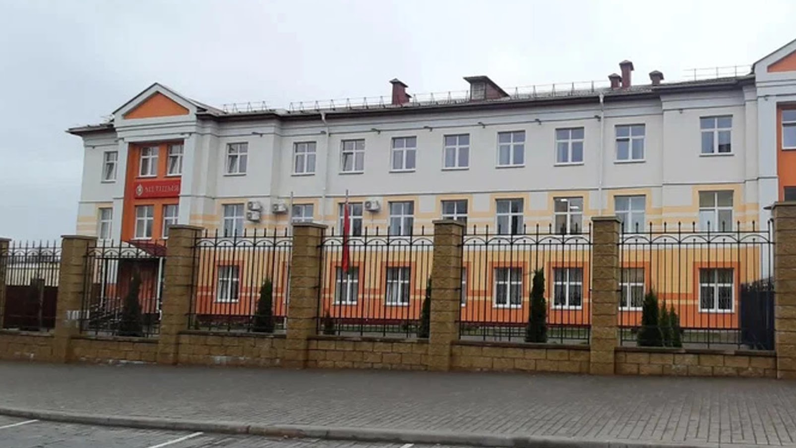 У Магілёве дырэктар скраў таксометр і відэарэгістратар з арэнднага аўто