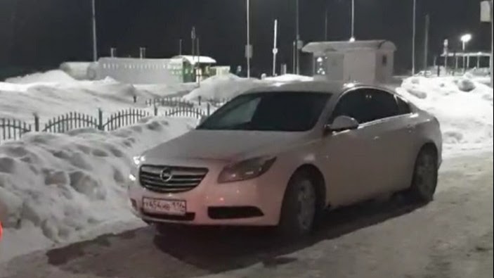Белорусы проигнорировали проблемы водителя машины с российскими номерами