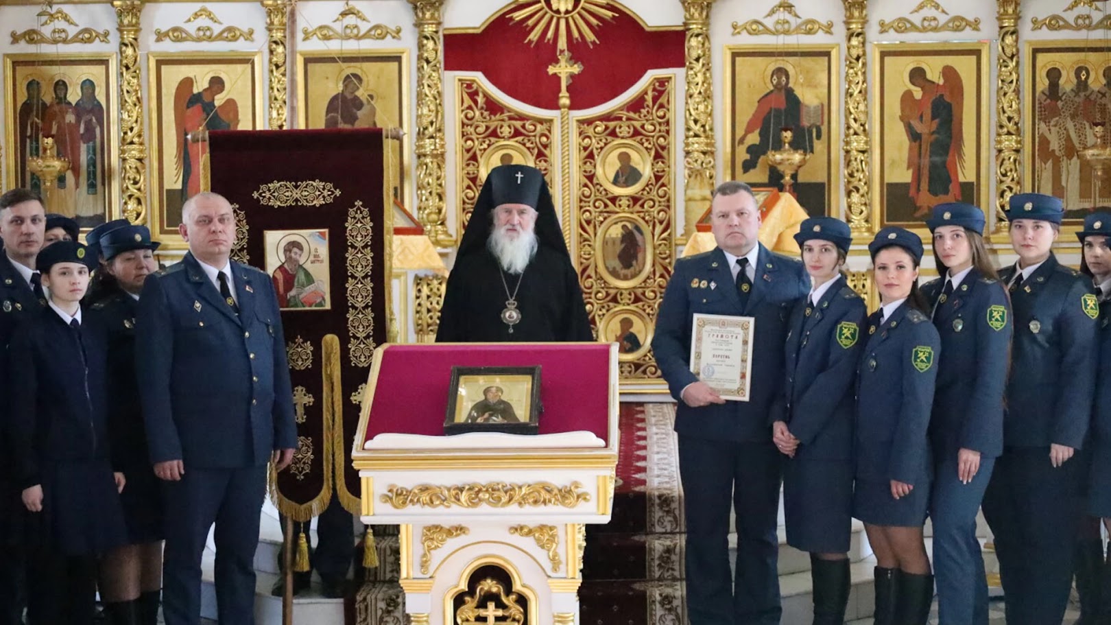 Архіепіскап Сафроній уручыў харугву Магілёўскай мытні
