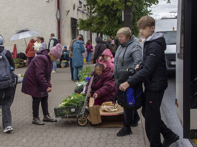 На прывакзальным рынку ў Магілёве бардак, а міліцыя вучыцца разганяць пратэсты