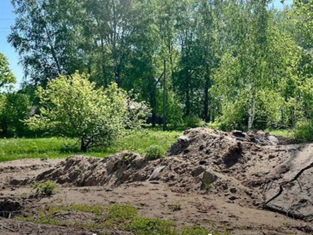 Убирали, но не убрали: ОАО «Краснопольский» оставило после себя мусор в деревне Ясенка