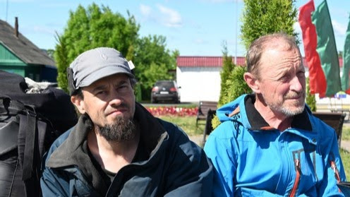 Уздоўж мяжы Магілёўшчыны з Расіяй ідуць два вандроўнікі