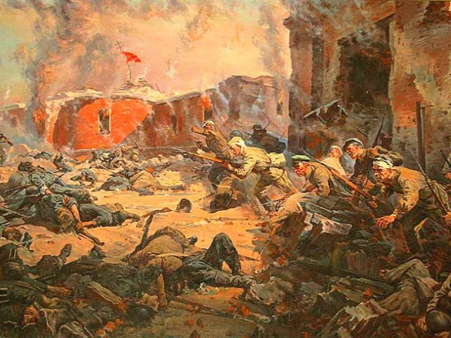 22 чэрвеня ў гісторыі. Абарона Брэсцкай крэпасці. Выбух у Мінскім тэатры. Першыя пенсіі. Нарадзіўся А. Цвікевіч. Дзень памяці В. Быкава