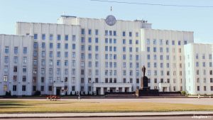 чыноўнікі
