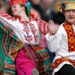 25 чэрвеня ў гісторыі. Выбух на Месяцы. Самы вялікі банкет. Нарадзіўся П. Броўка. Памёр Майкл Джэксан